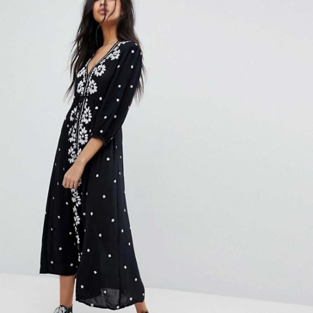 Free People 'Fable' Embroidered Midi Dress - M